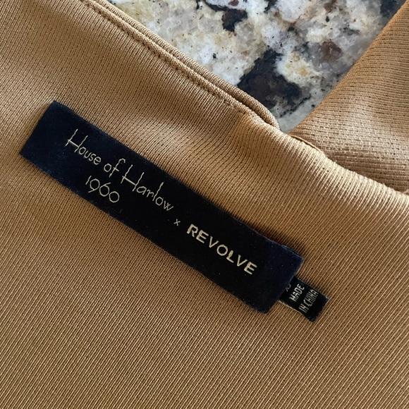 House of Harlow x revolve camel colored romper xs - Picture 4 of 4